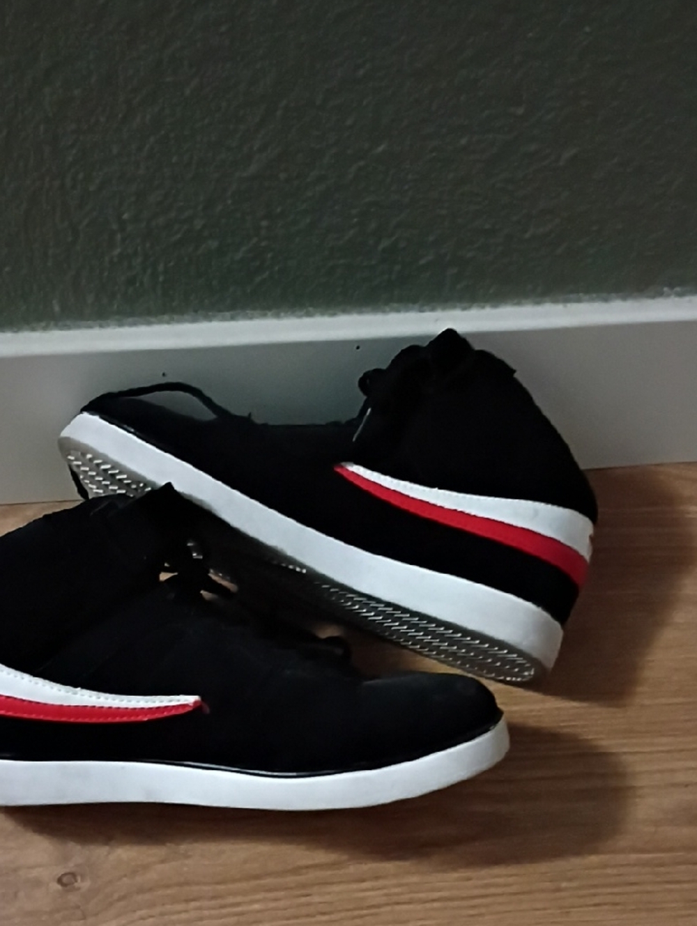 Fila Black Sneakers with Red & White Stripe
